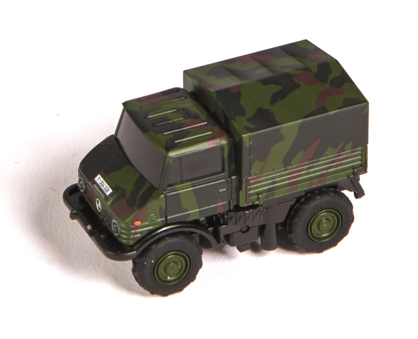 CARSON MB Unimog U406 Camouflage 1:87, LED, plně proporcionální, 100% RTR
